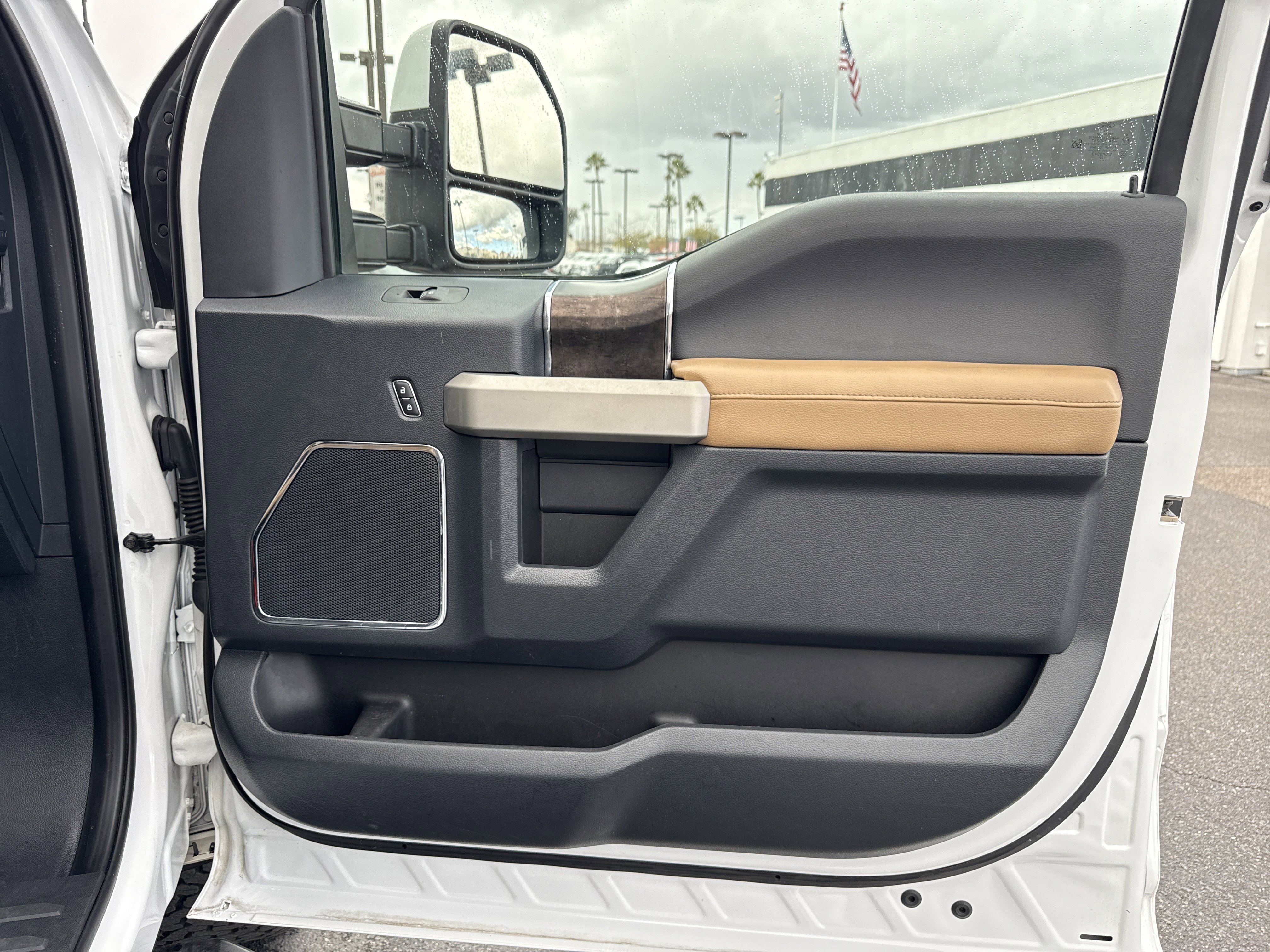 Used 2022 Ford F250 Lariat w/ Lariat Ultimate Package image 48