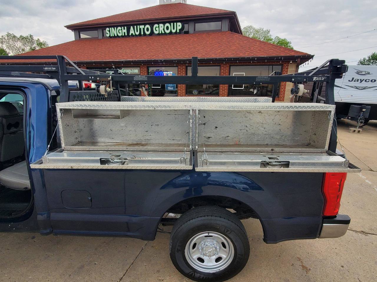 Used 2019 Ford F250 XL w/ Power Equipment Group RWD image 10