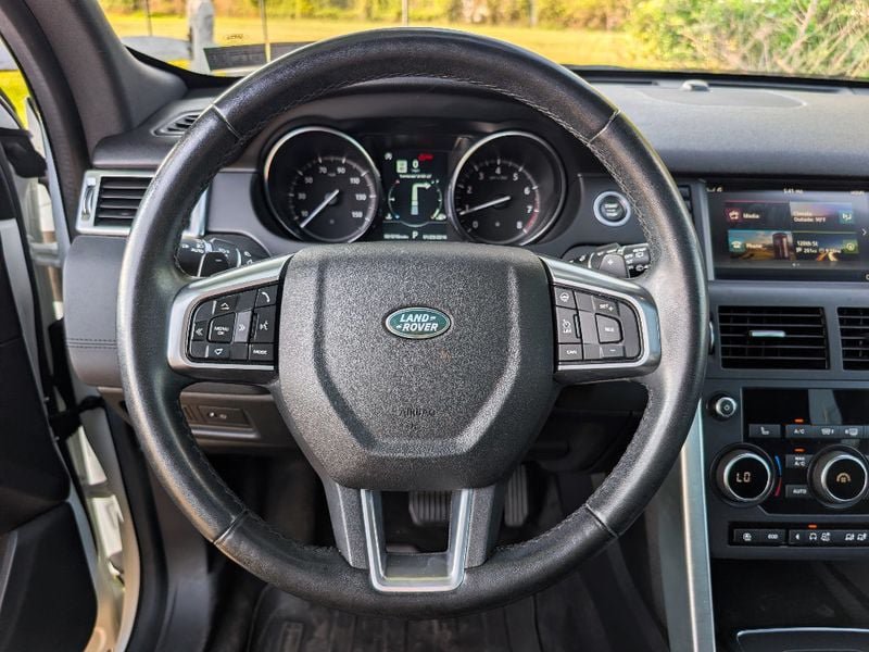 Used 2019 Land Rover Discovery Sport HSE AWD/4WD image 20