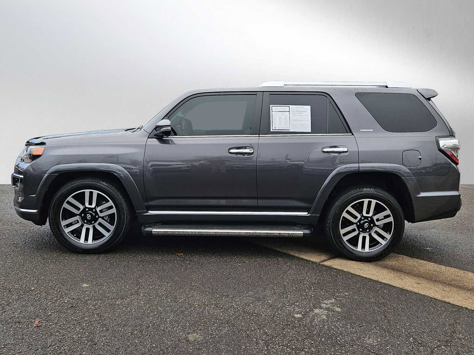 Used 2022 Toyota 4Runner Limited image 6