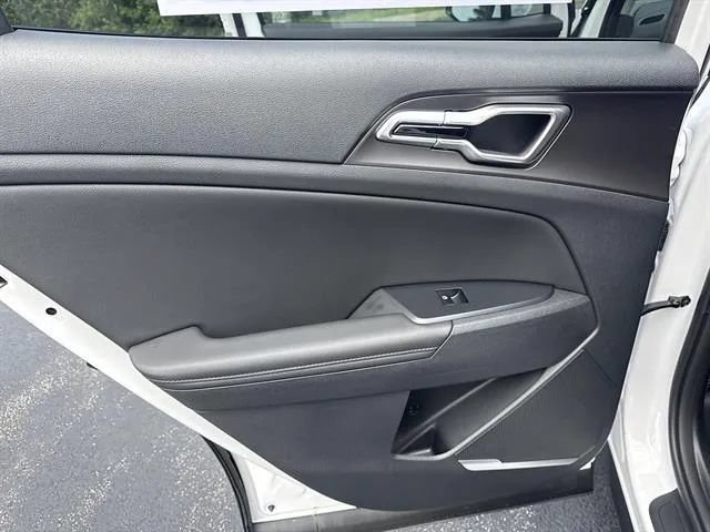 New 2026 Kia Sportage EX FWD image 14