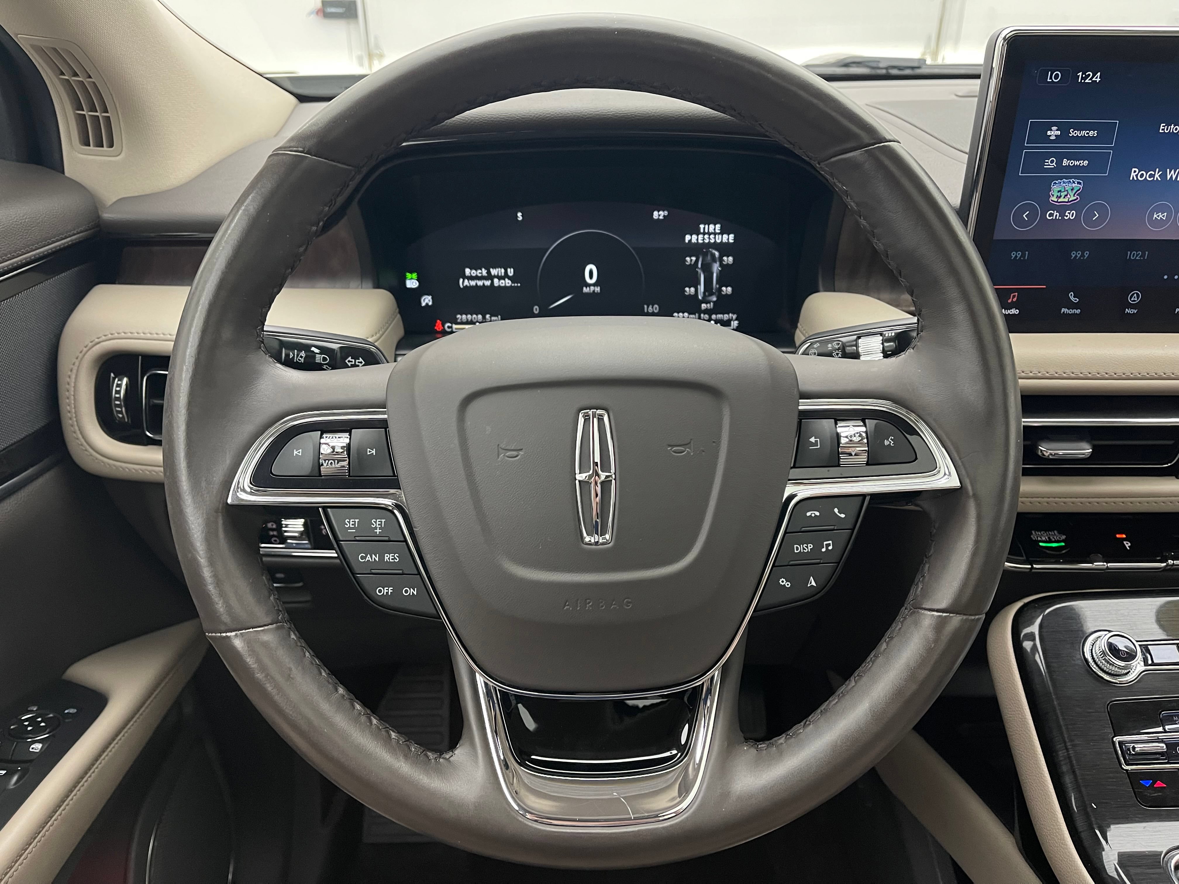 Used 2023 Lincoln Nautilus Reserve AWD/4WD image 21