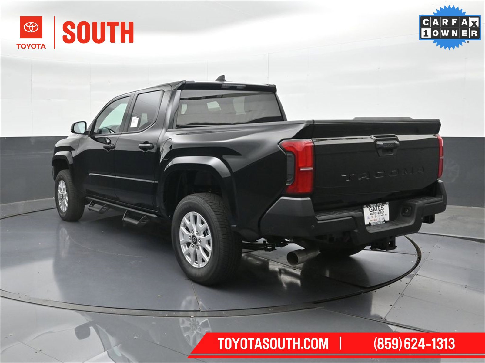Used 2025 Toyota Tacoma SR w/ SR Upgrade Package image 8