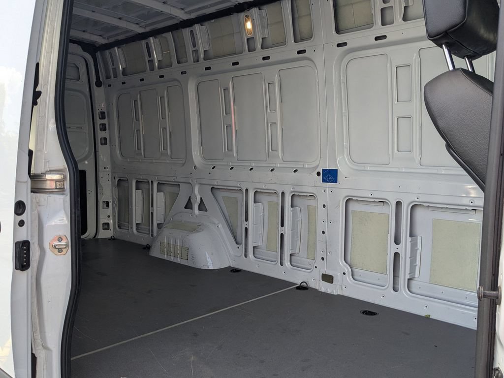Used 2021 Mercedes-Benz Sprinter 2500 image 24