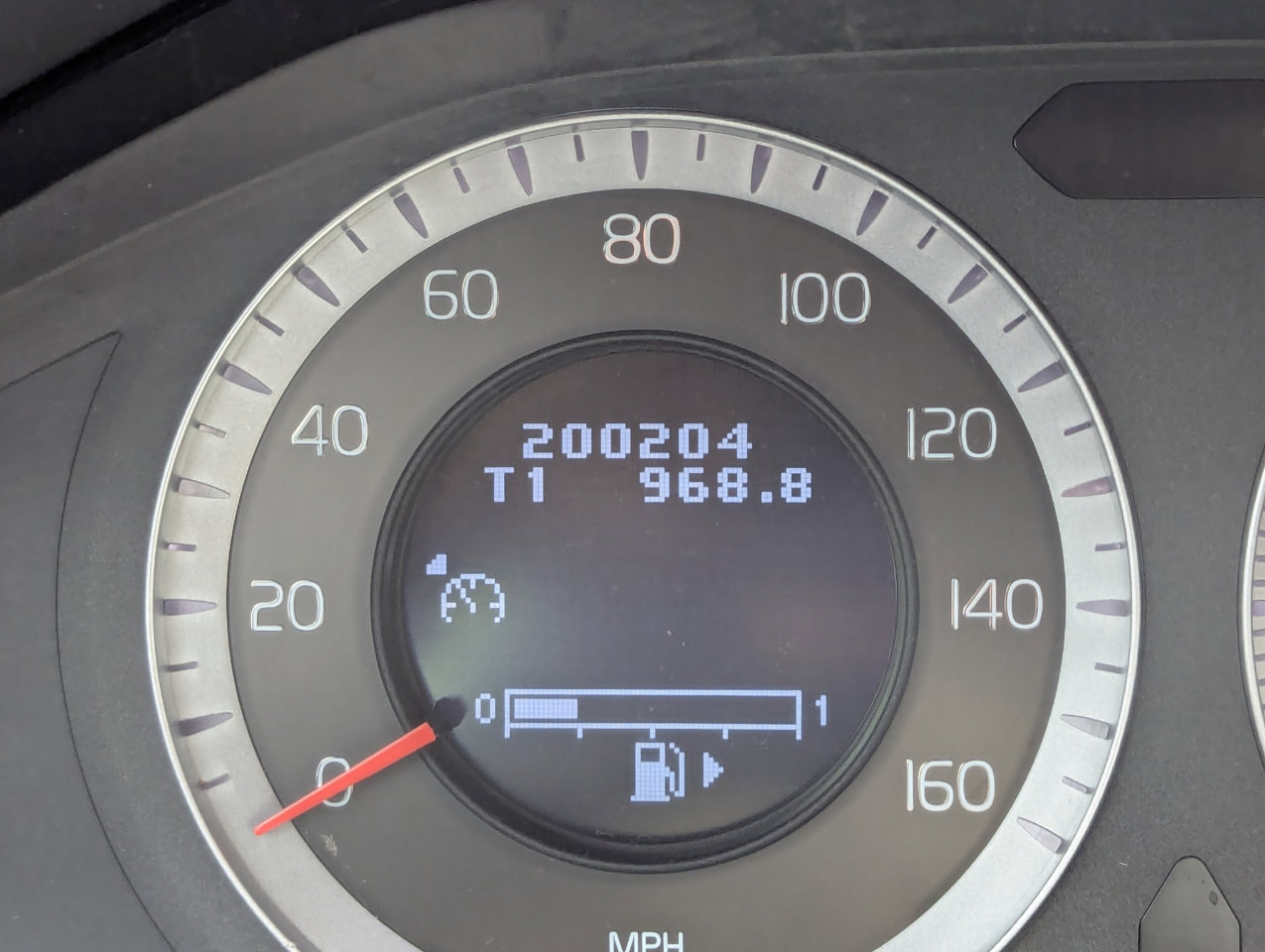 Used 2010 Volvo XC70 3.2 image 19