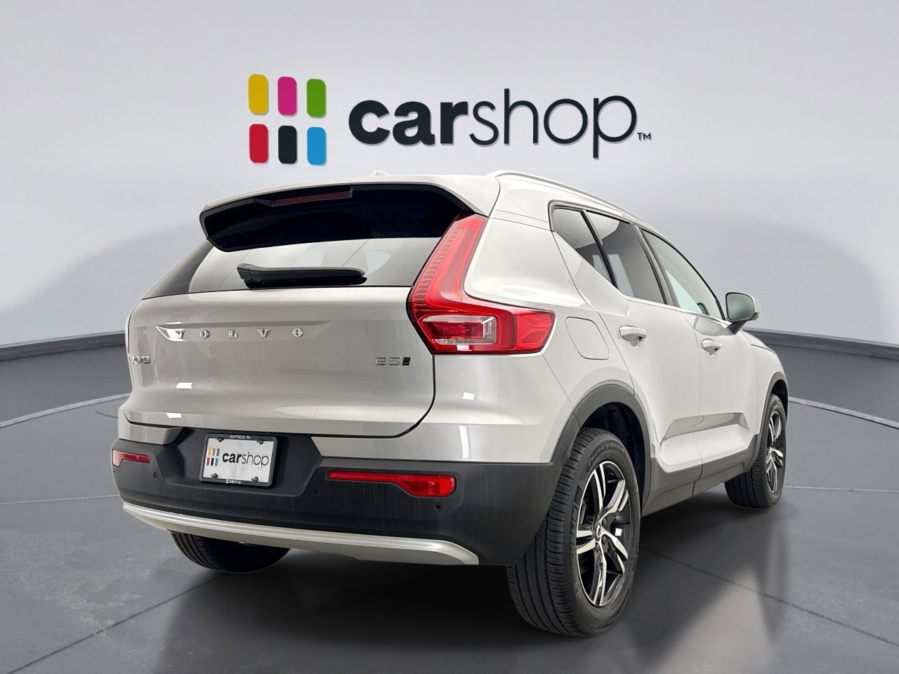 Used 2025 Volvo XC40 B5 Core AWD/4WD image 5