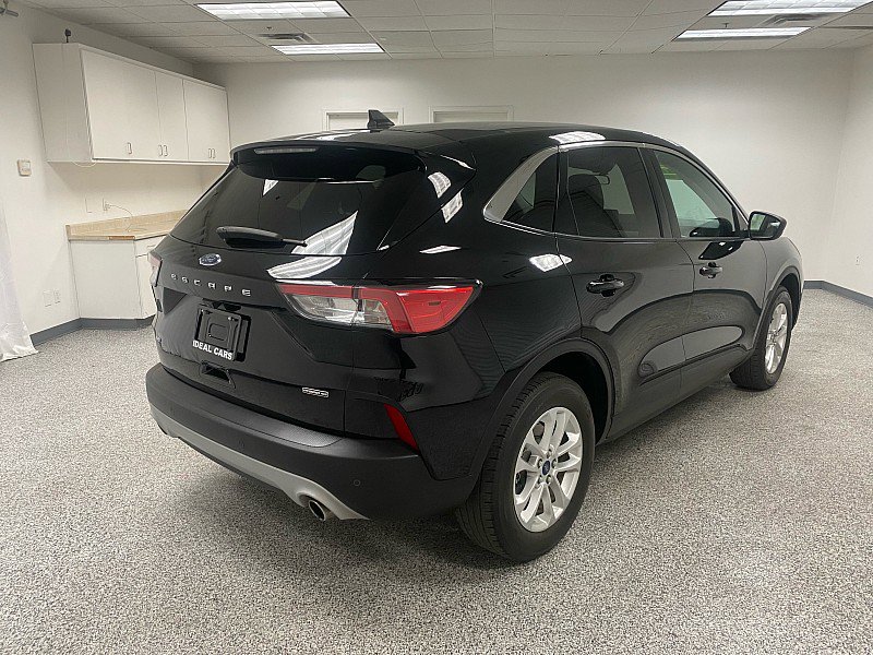 Used 2022 Ford Escape SE image 5