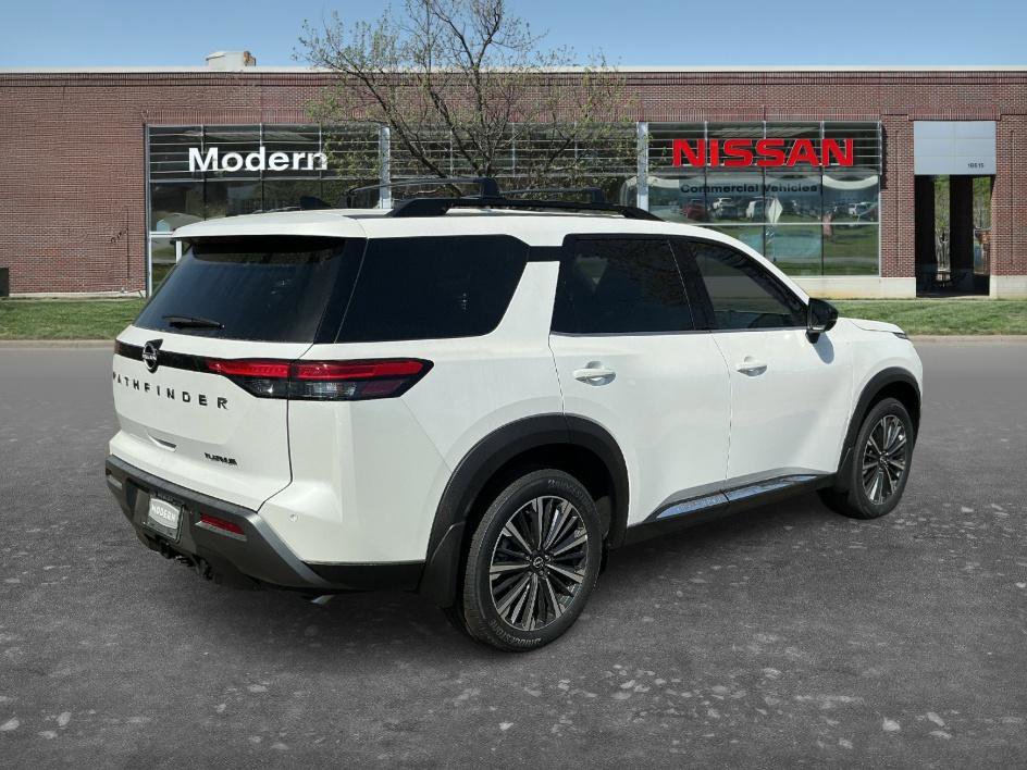 New 2026 Nissan Pathfinder Platinum image 4