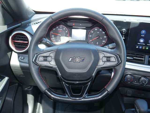 Used 2026 Chevrolet Trax RS FWD image 16