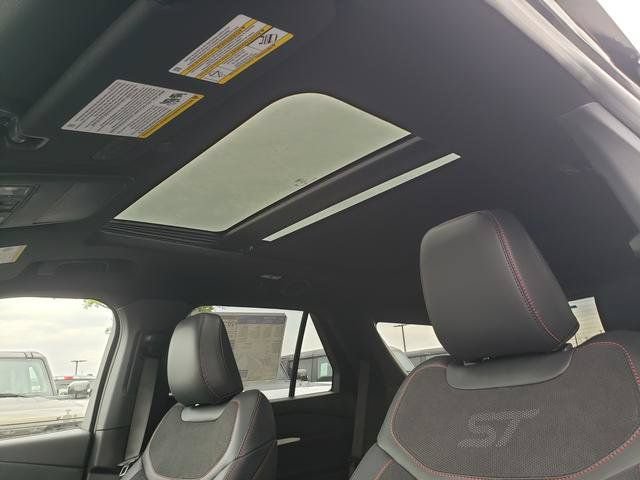 New 2027 Ford Explorer ST w/ Sun And Sound Package AWD/4WD image 23