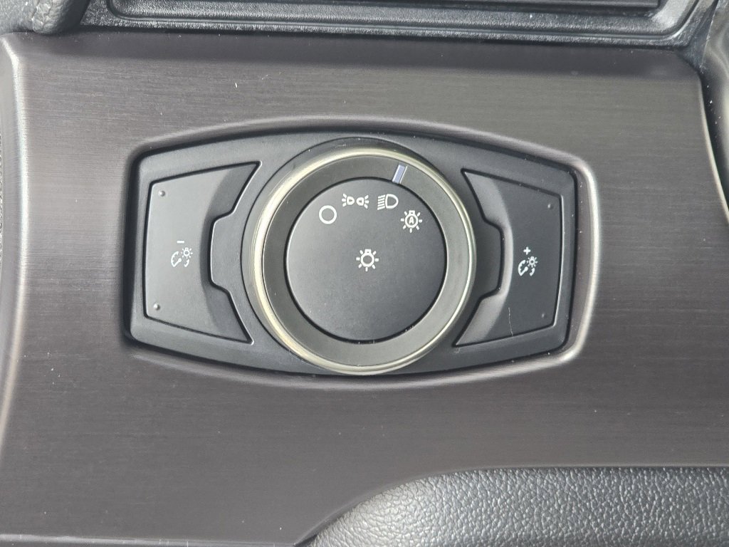 Used 2016 Ford Mustang Shelby GT350 w/ Technology Package image 7