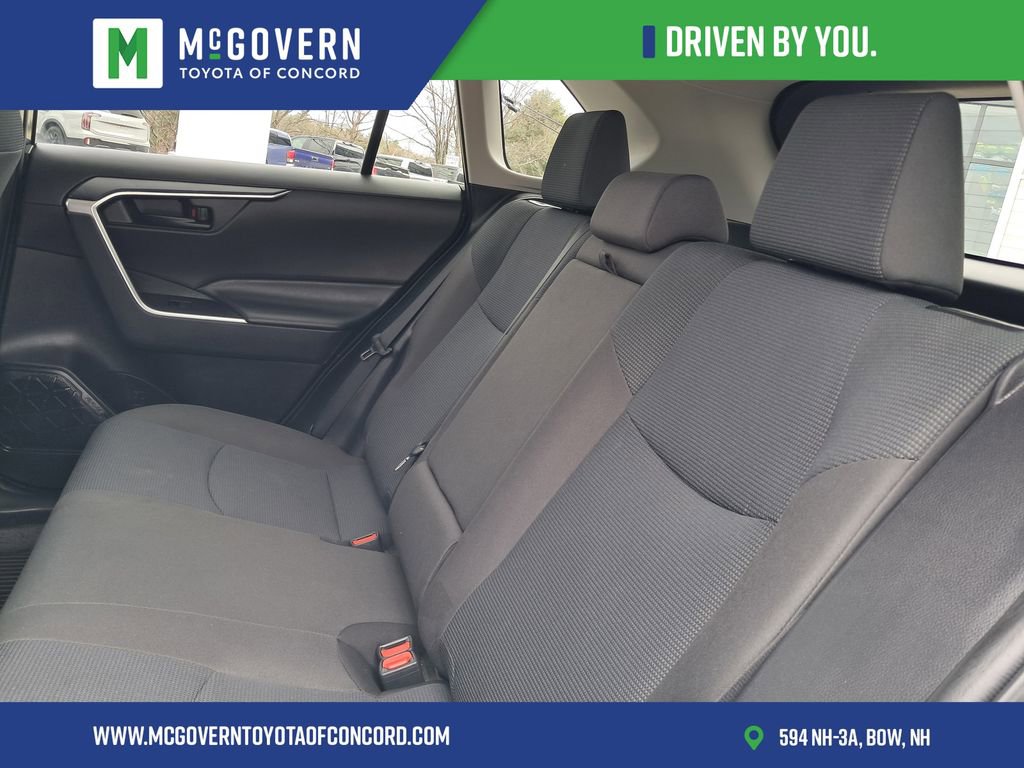 Used 2023 Toyota RAV4 LE image 22