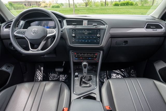 Used 2023 Volkswagen Tiguan SE FWD image 26