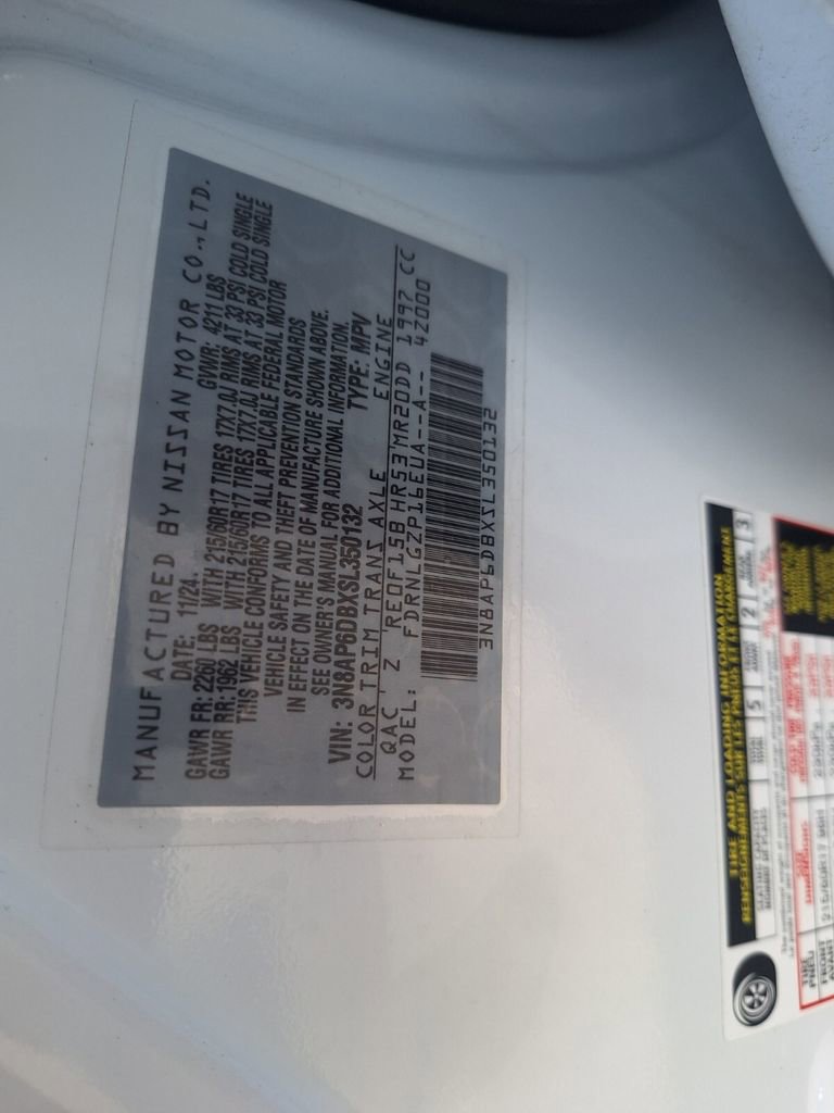 Used 2025 Nissan Kicks SR image 30