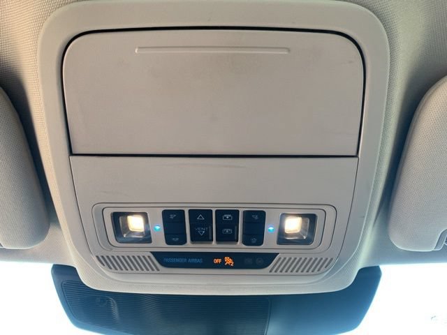 Used 2023 Ford Explorer XLT w/ Equipment Group 202A AWD/4WD image 34