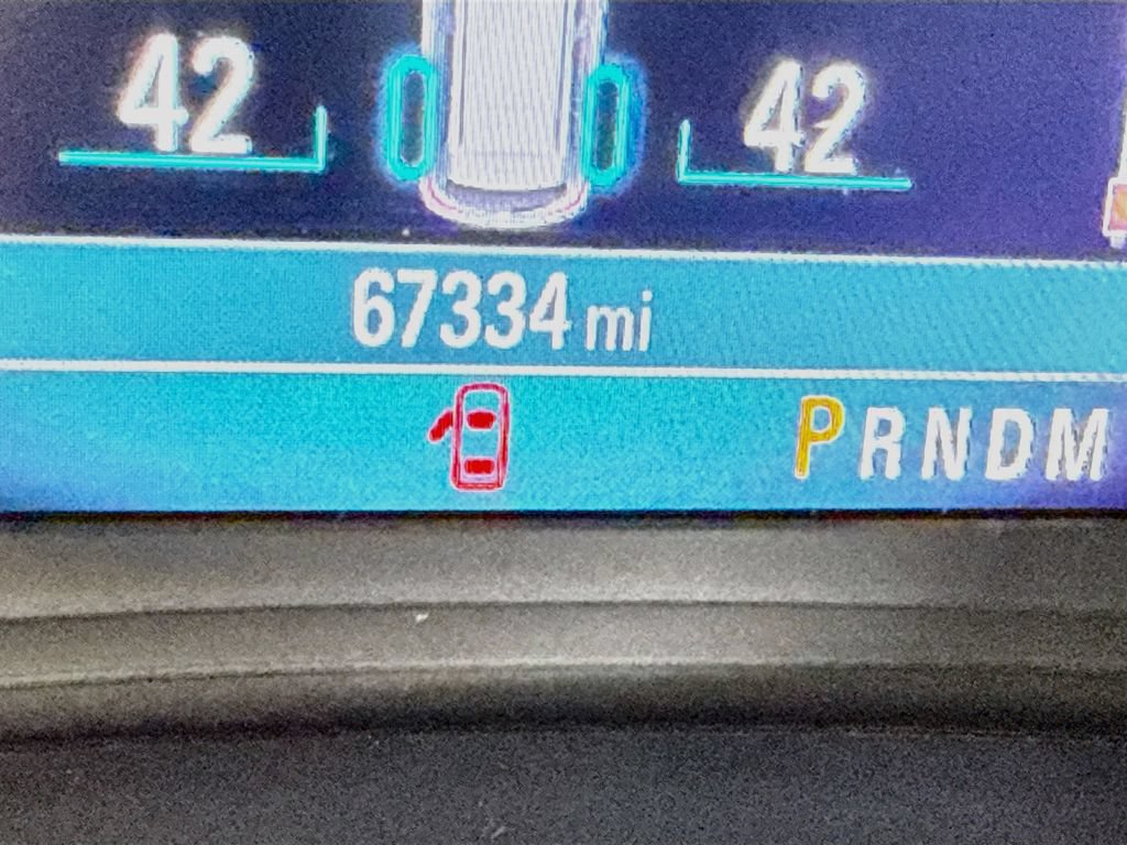 Used 2019 Buick Encore Sport Touring w/ Safety Package AWD/4WD image 4