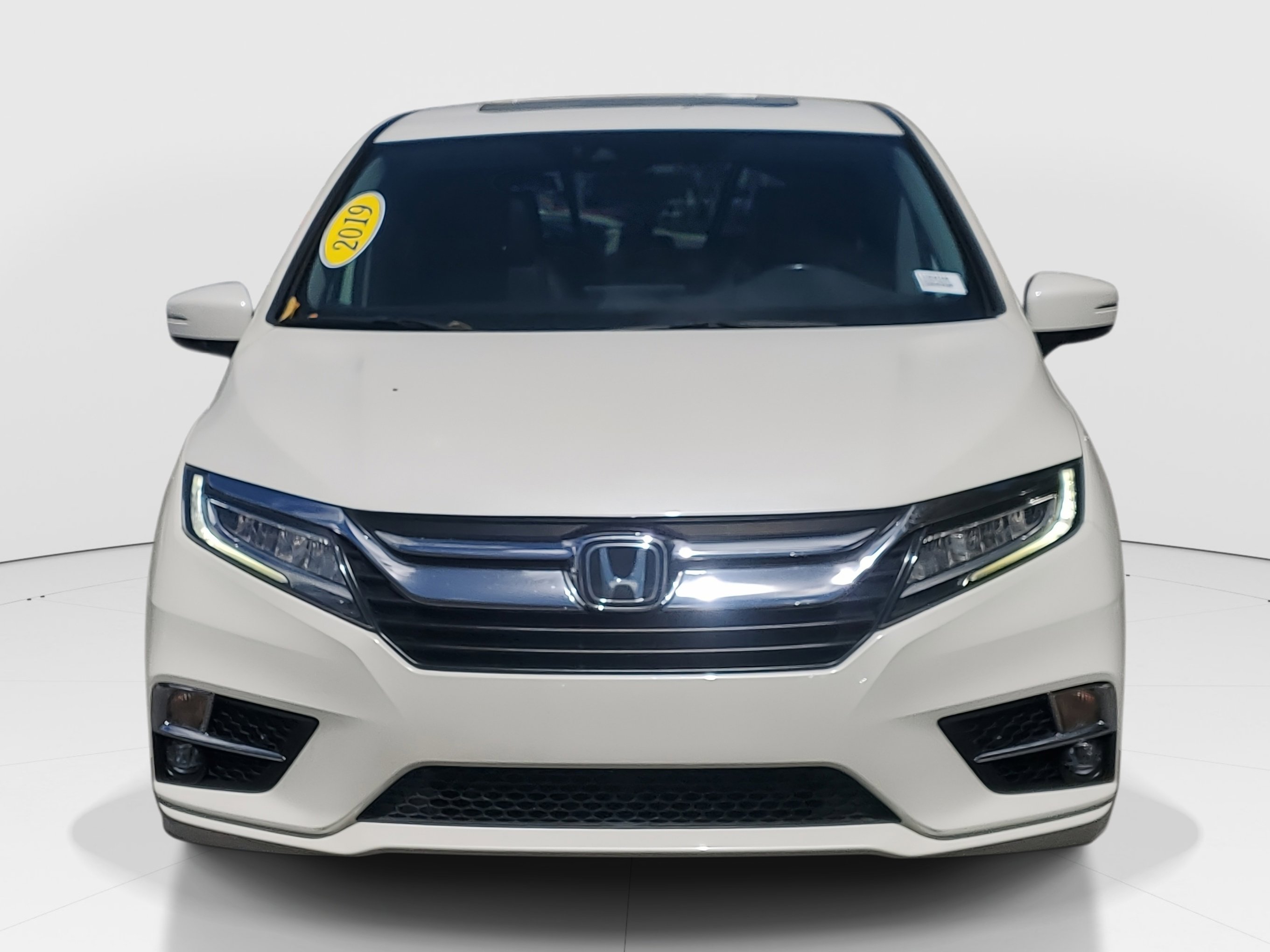 Used 2019 Honda Odyssey Elite image 2