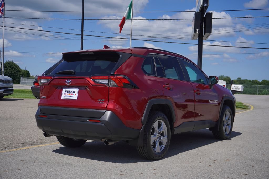 Used 2024 Toyota RAV4 XLE w/ Weather Package AWD/4WD image 7