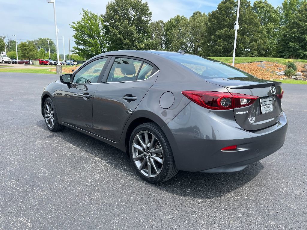 Used 2018 MAZDA MAZDA3 Grand Touring w/ Premium Equipment Package image 5
