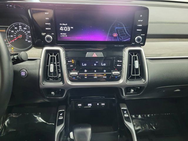 Certified 2023 Kia Sorento EX w/ Panoramic Sunroof Package FWD image 30