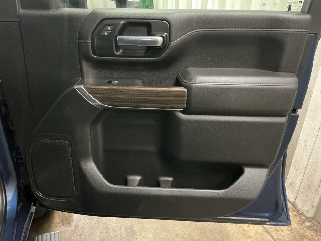 Used 2021 Chevrolet Silverado 2500 LT w/ Convenience Package image 26