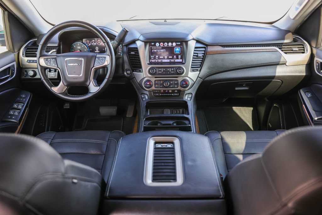 Used 2020 GMC Yukon Denali w/ Denali Ultimate Package RWD image 26