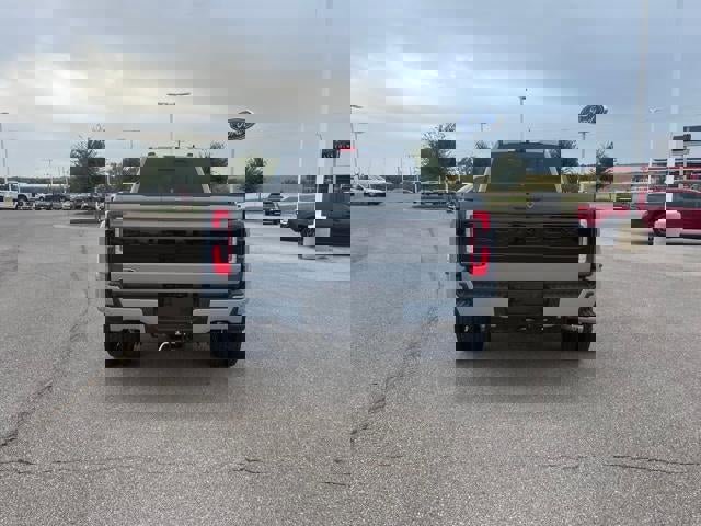 New 2026 Ford F450 Platinum w/ FX4 Off-Road Package image 6