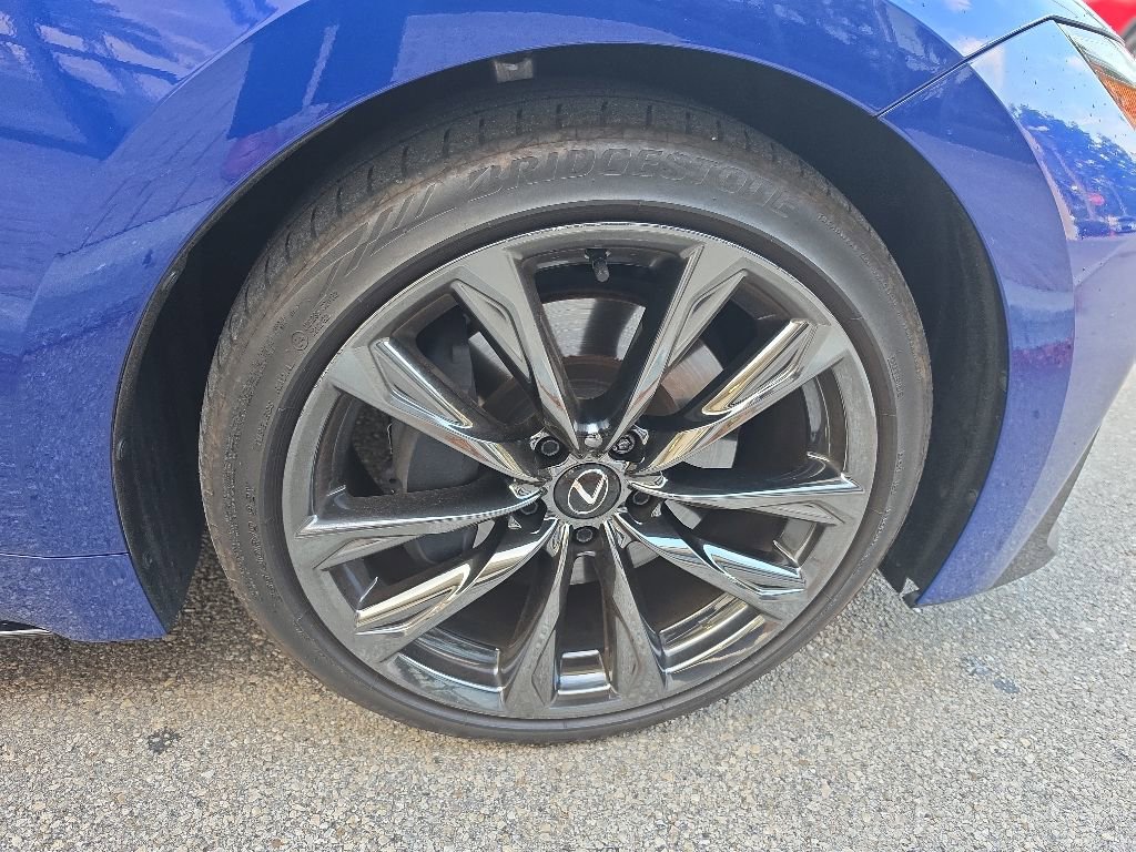 Used 2025 Lexus IS 350 F Sport w/ Accessory Package RWD image 11