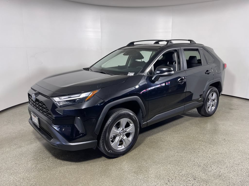 Certified 2024 Toyota RAV4 LE AWD/4WD image 7