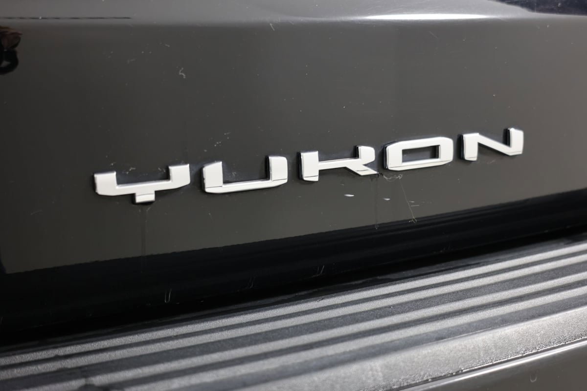 Used 2021 GMC Yukon Denali w/ Denali Premium Package AWD/4WD image 49