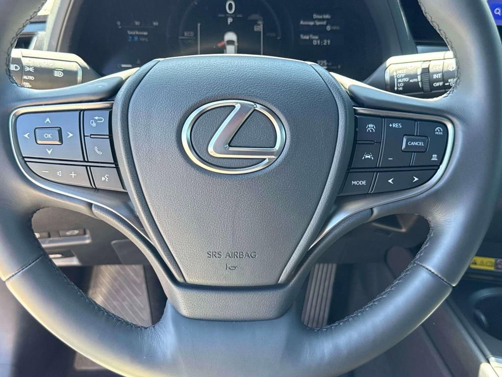 Used 2025 Lexus UX 300h AWD w/ Accessory Package (Z1) image 9