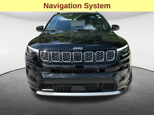 Used 2025 Jeep Compass Limited w/ Elite Group AWD/4WD image 4