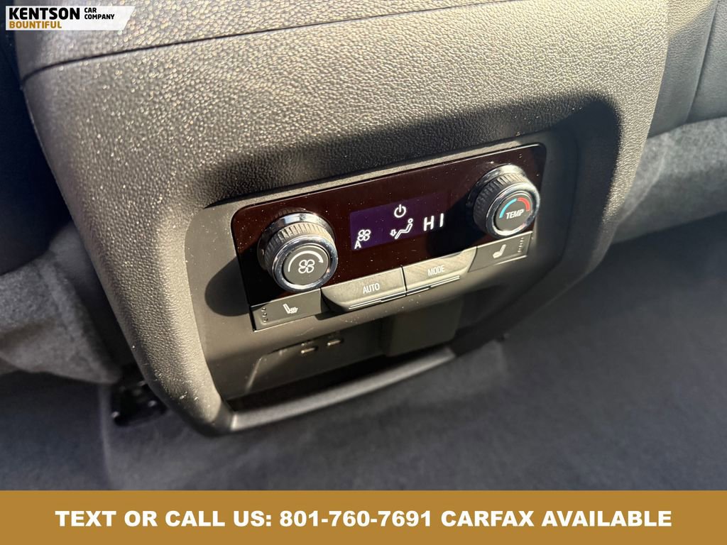 Used 2024 Chevrolet Traverse RS image 37