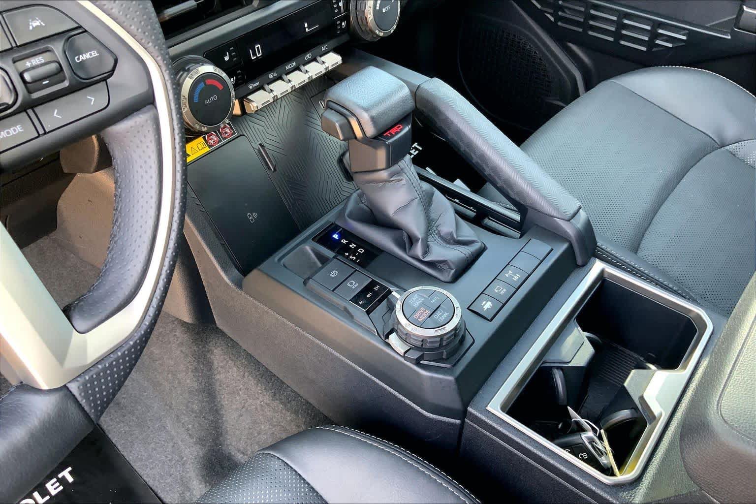 Used 2025 Toyota 4Runner TRD Off-Road Premium w/ Tow Technology Package AWD/4WD image 17