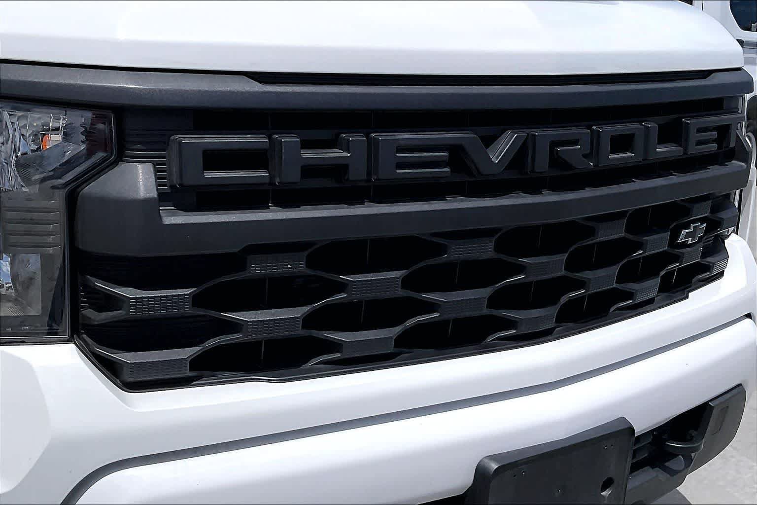 Used 2022 Chevrolet Silverado 1500 Custom RWD image 33