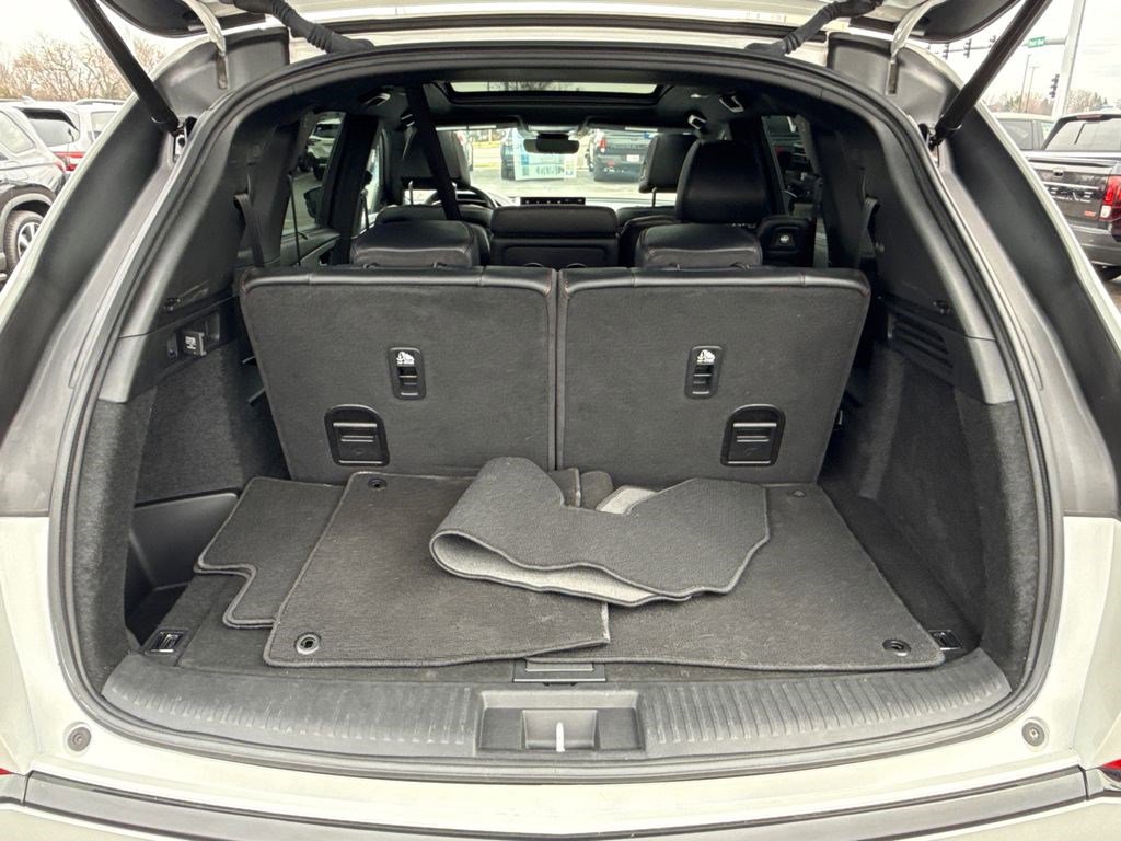 Used 2023 Acura MDX A-Spec image 16