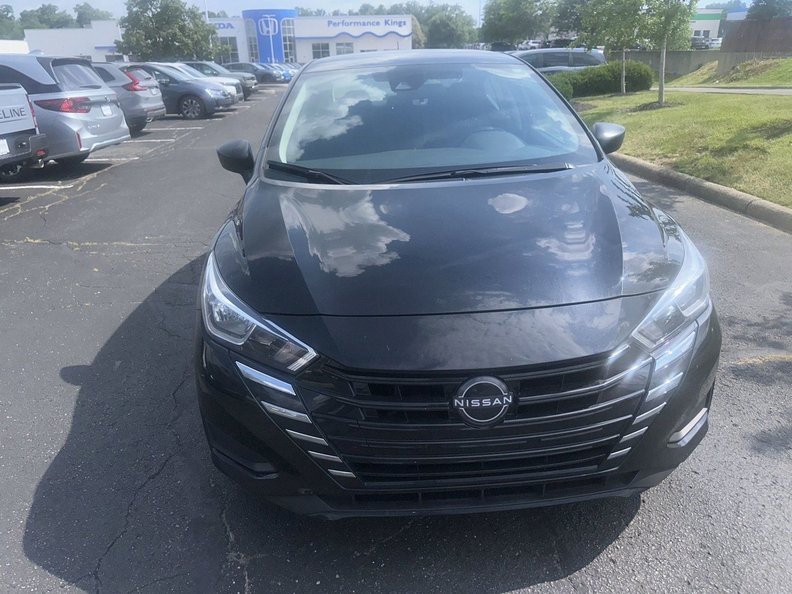 Used 2023 Nissan Versa S FWD image 9