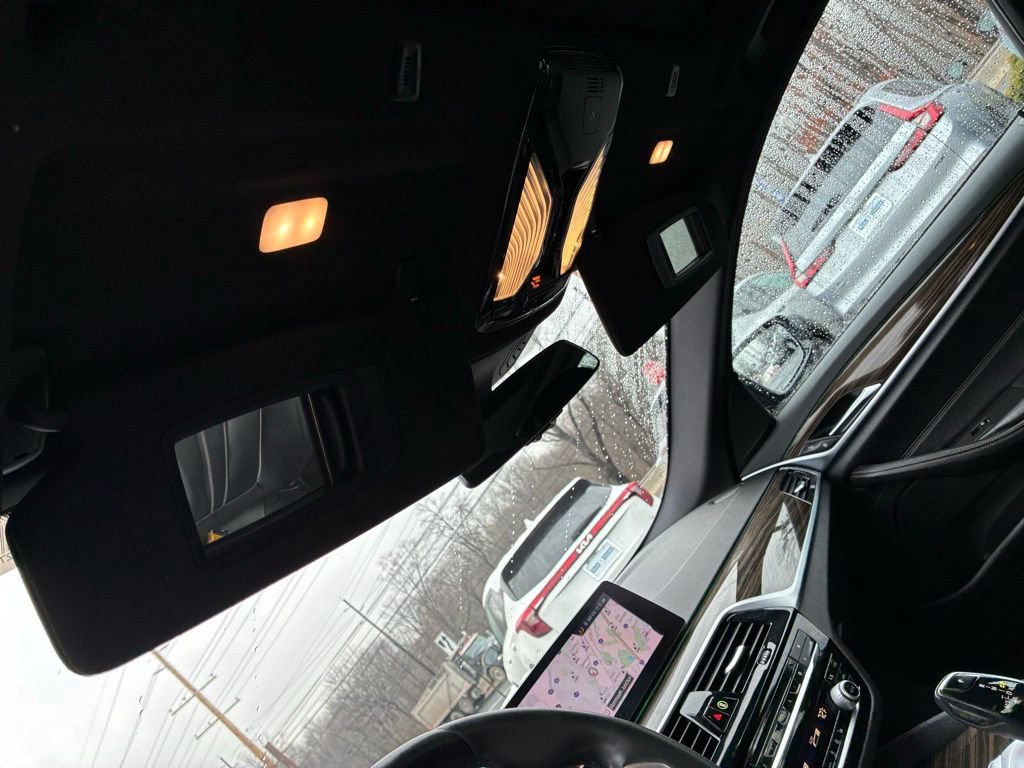 Used 2019 BMW 530i xDrive w/ M Sport Package image 44