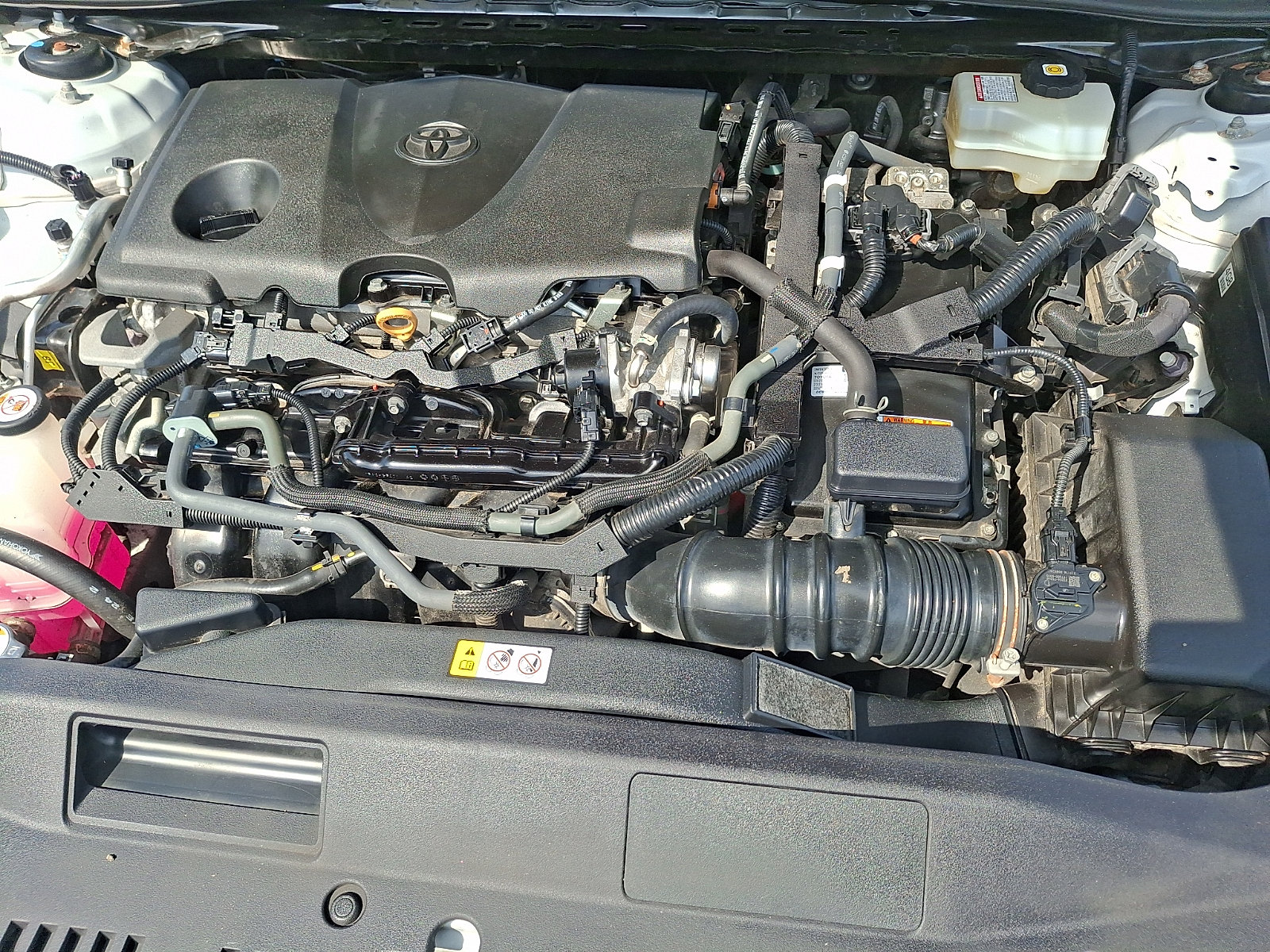 Used 2022 Toyota Camry XSE FWD image 28