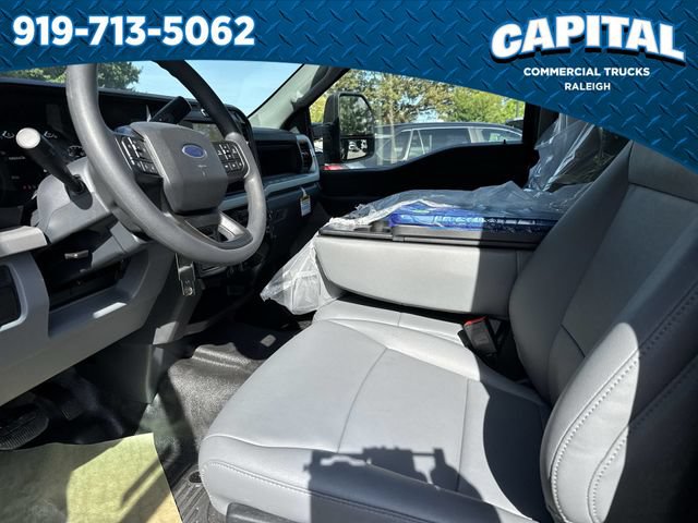 New 2026 Ford F550 4x4 Crew Cab image 21