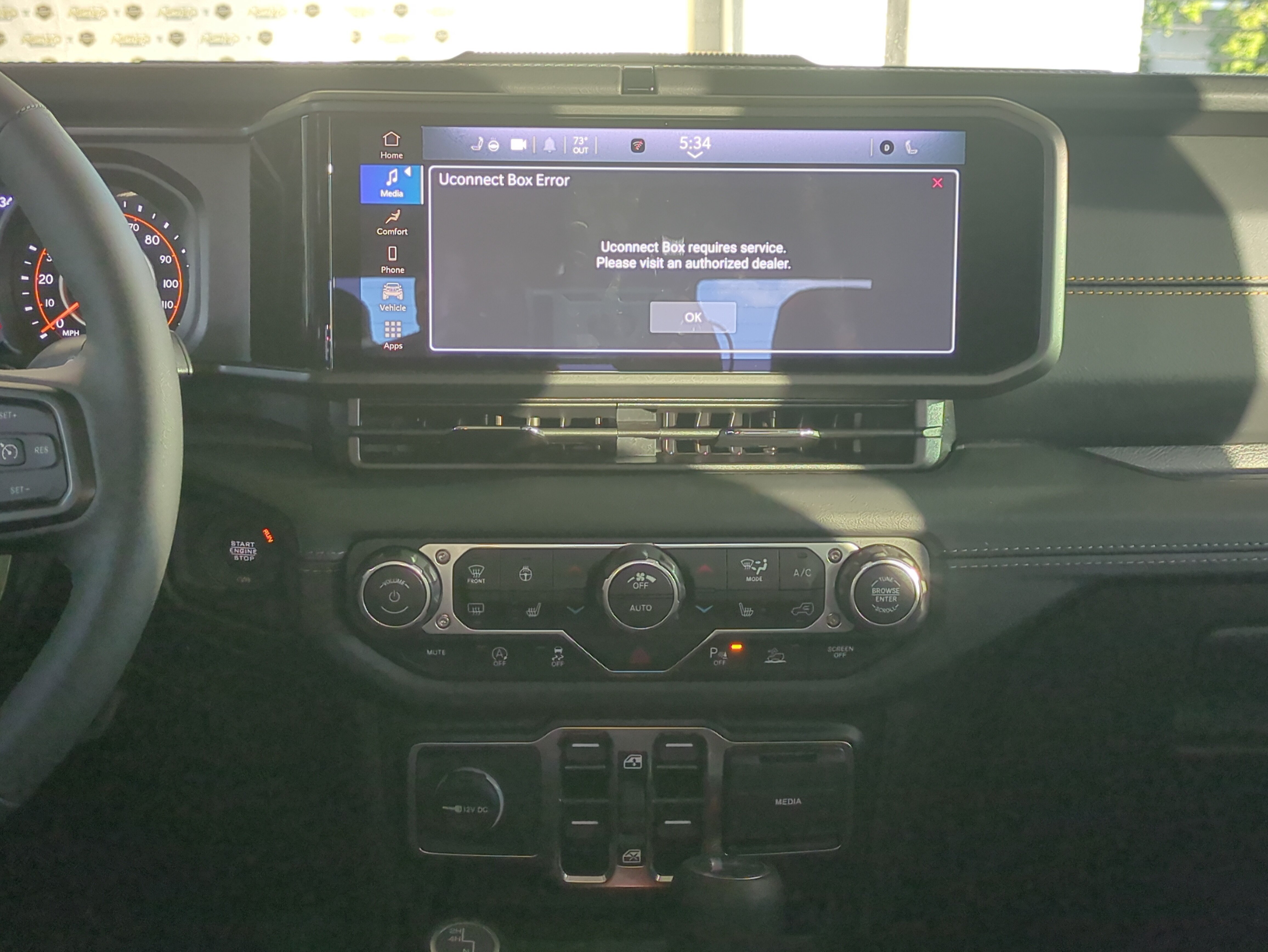 New 2025 Jeep Gladiator Sport AWD/4WD image 19