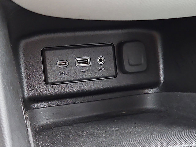 Used 2022 Chevrolet Equinox LT image 23