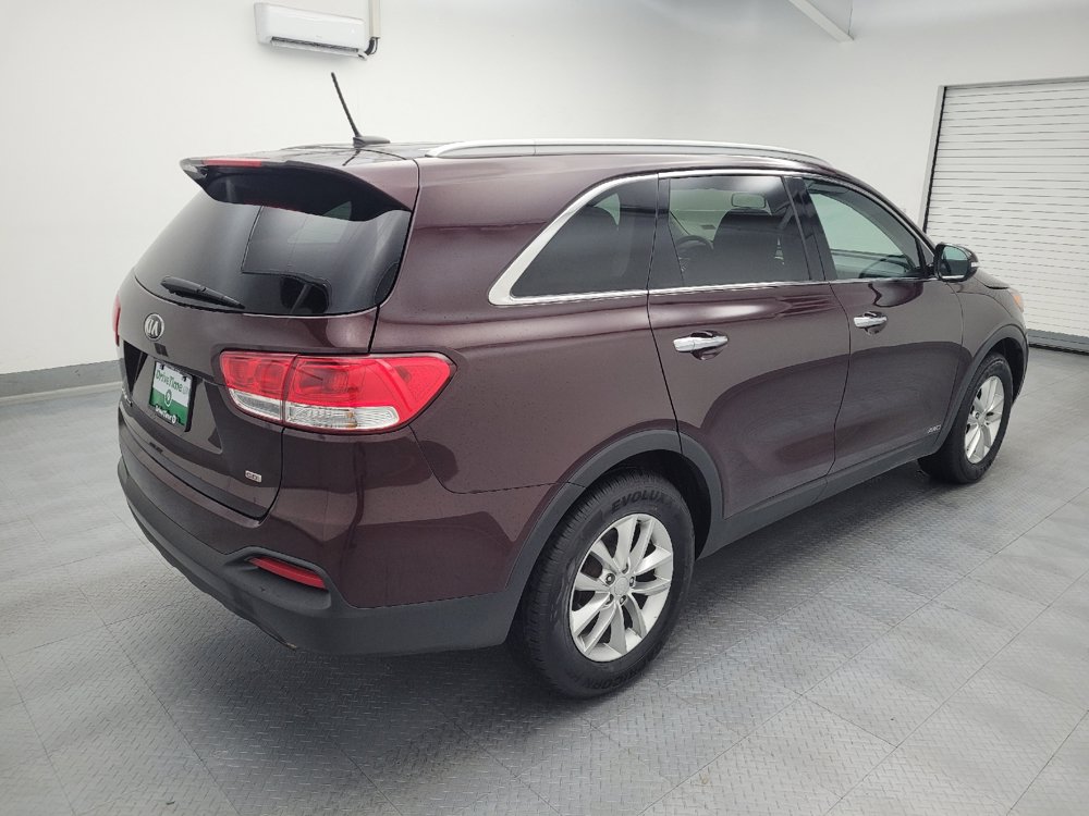Used 2017 Kia Sorento AWD image 10