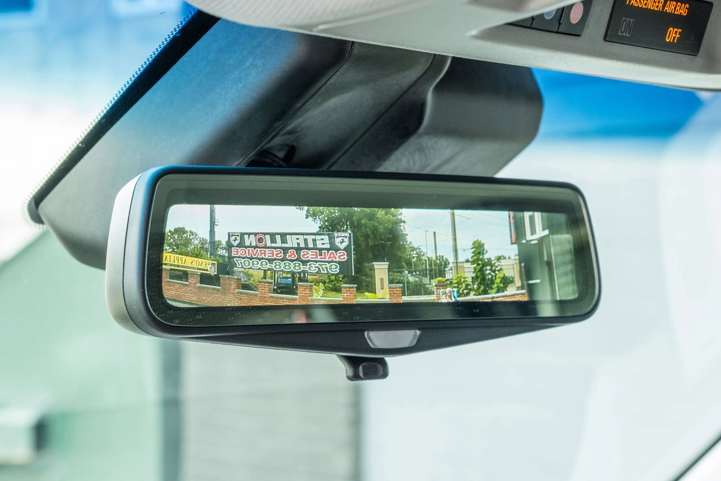 Used 2018 Cadillac Escalade Luxury image 15