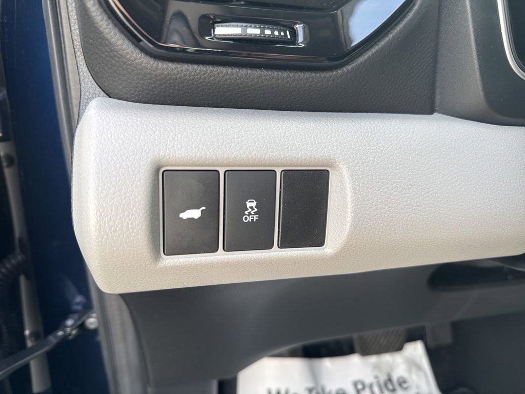 Certified 2023 Honda Pilot Touring image 18