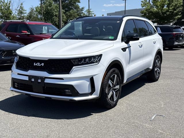 Used 2023 Kia Sorento EX w/ Panoramic Sunroof Package FWD image 5