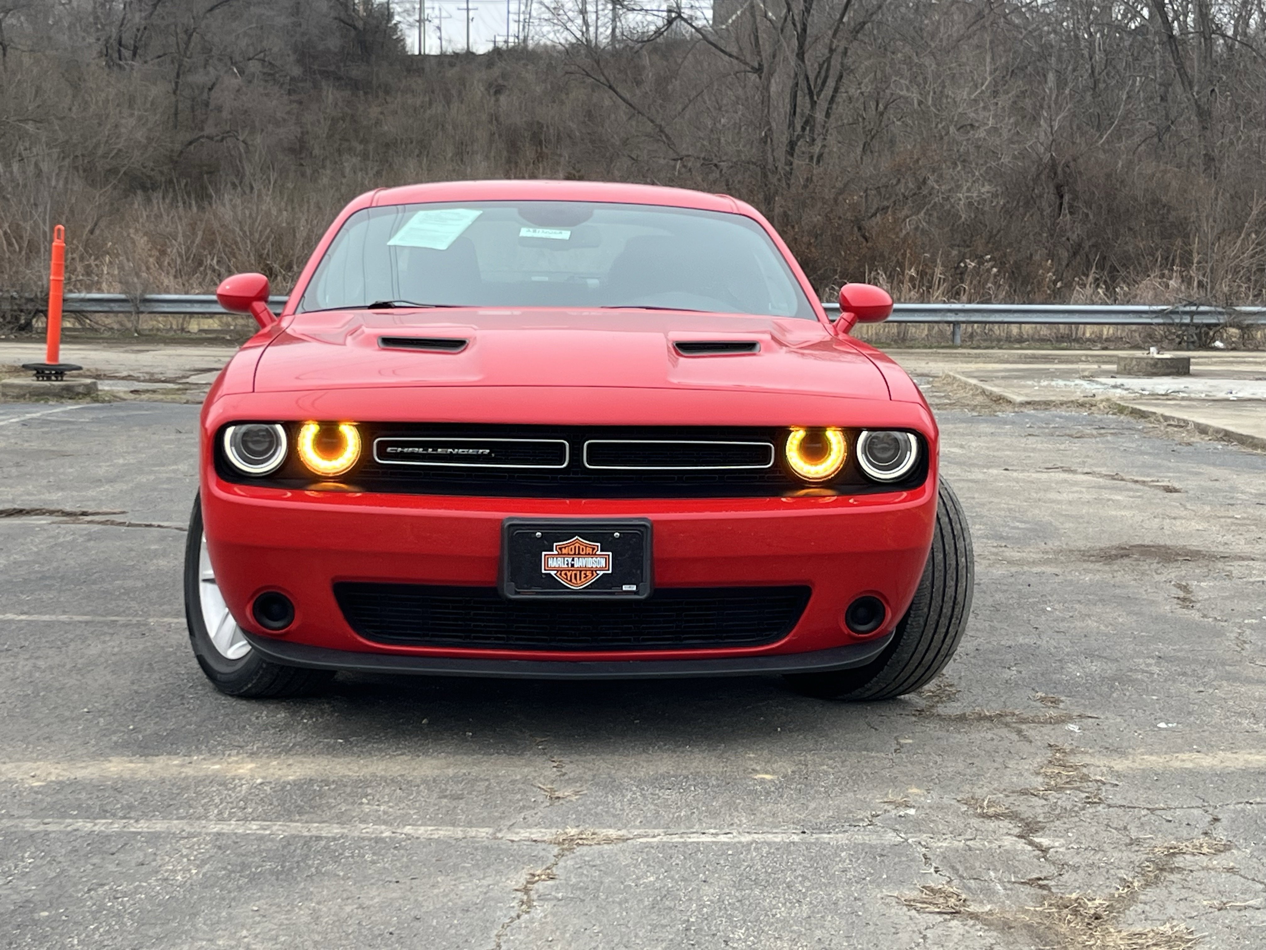 Used 2023 Dodge Challenger SXT image 2