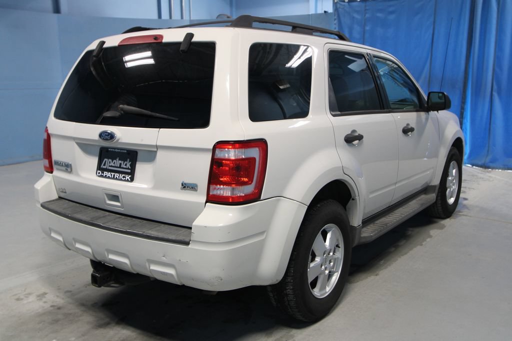 Used 2011 Ford Escape XLT w/ 201A Rapid Spec Order Code FWD image 27