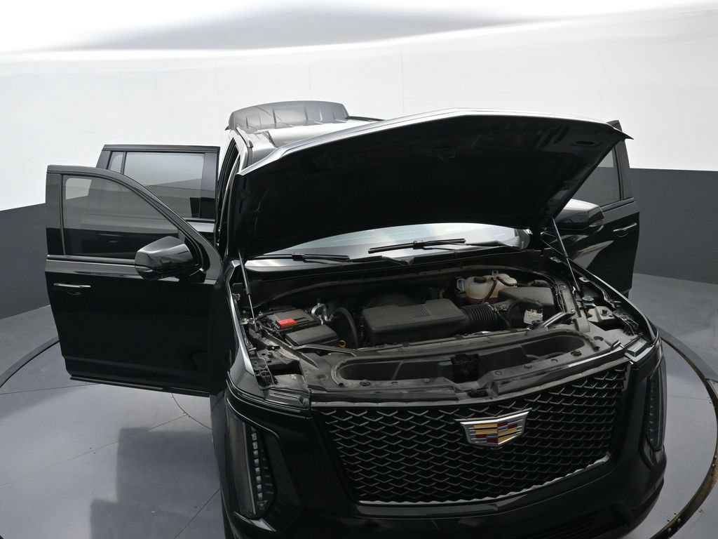 Used 2025 Cadillac Escalade ESV Sport w/ Touring Package AWD/4WD image 39