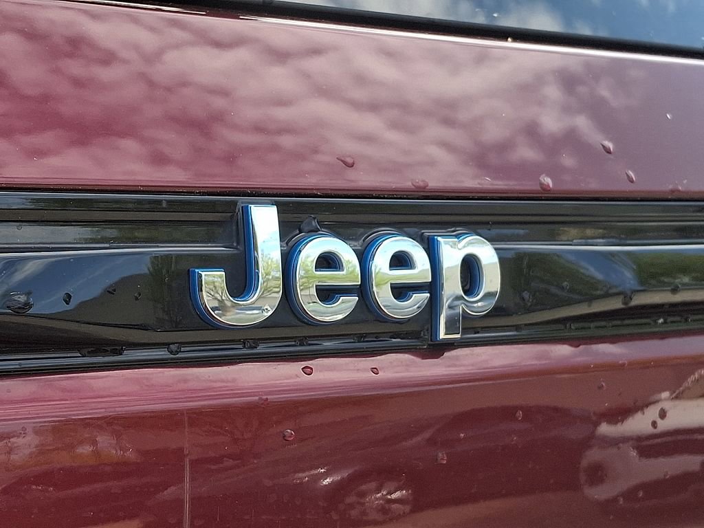 Used 2024 Jeep Grand Cherokee Limited 4xe image 32